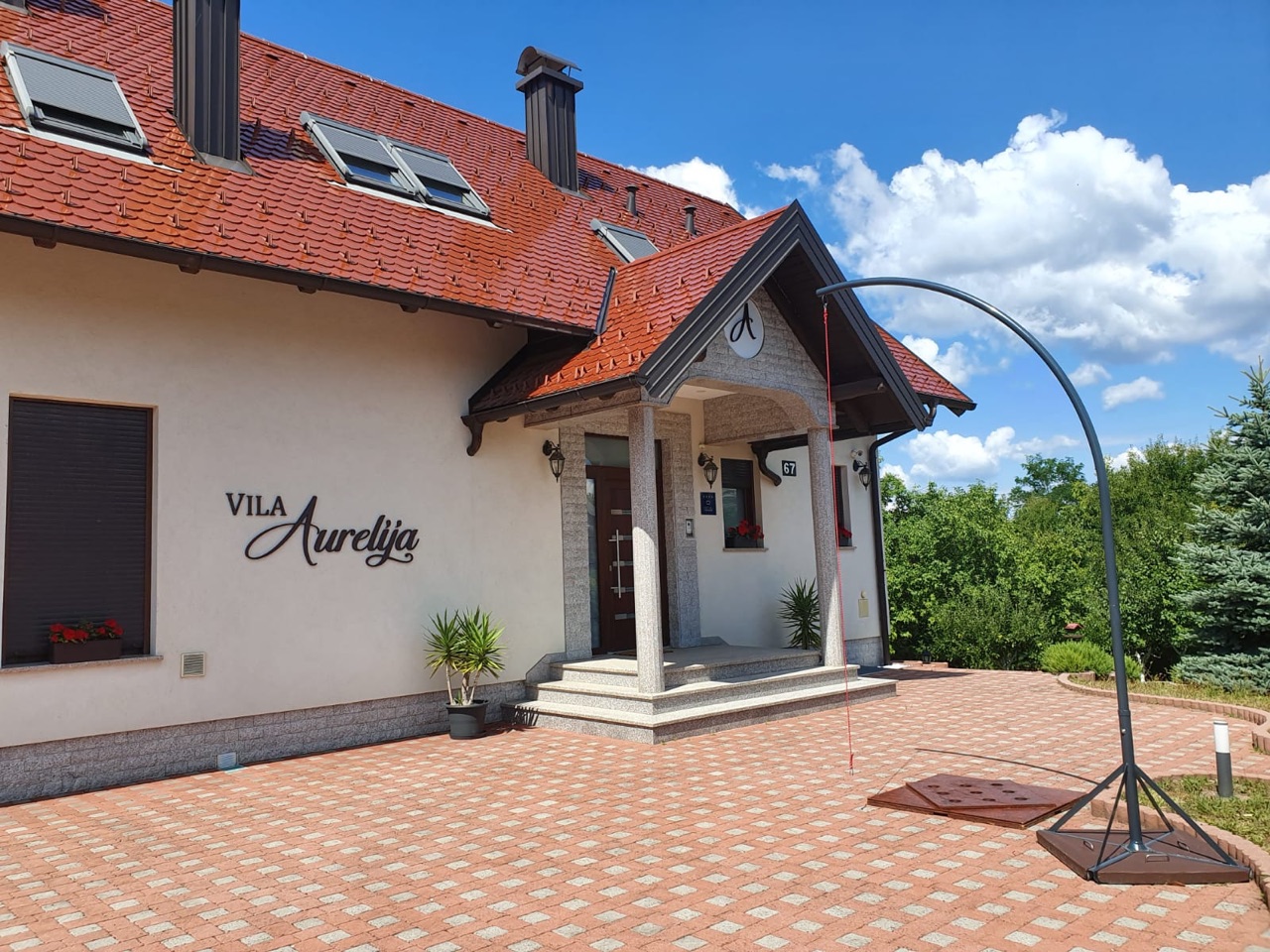 Natkriveni ulaz u vilu